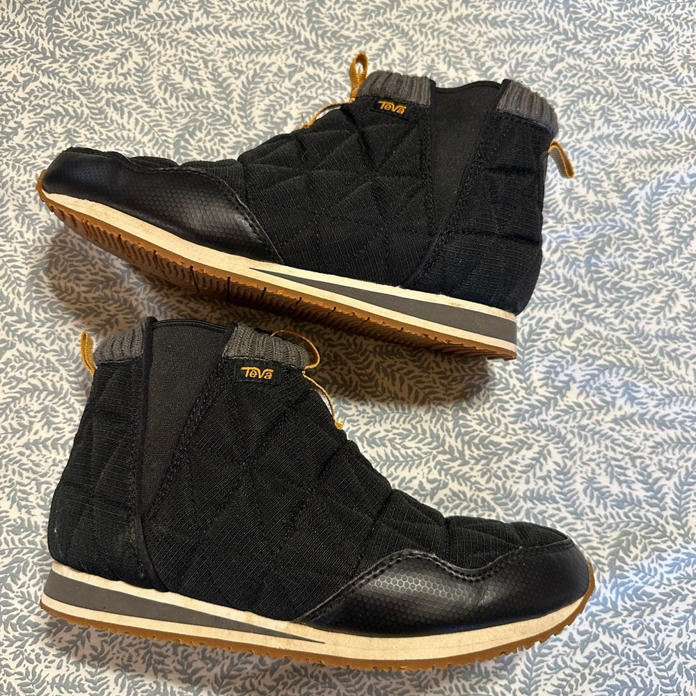 Teva Black Quilted High-Top Boots